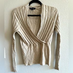 M2 - 51 INC Beige/ off white sweater long sleeve top size medium